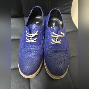 Blue leather handmade moccasins size 6